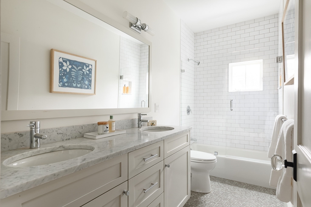 22 Clinton St #22 Cambridge, MA 02139