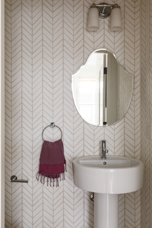 22 Clinton St #22 Cambridge, MA 02139