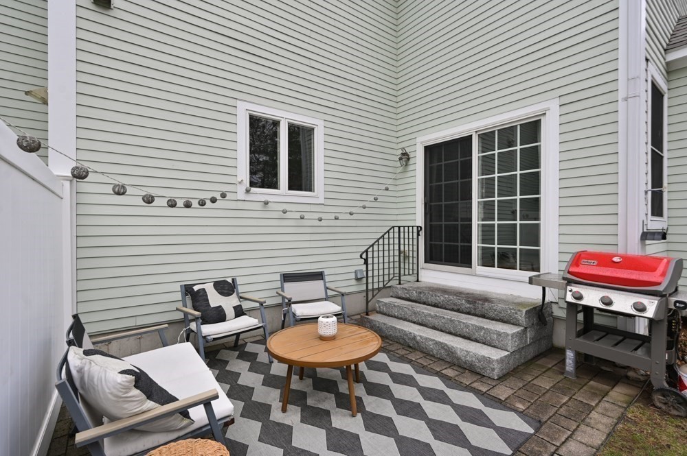 8 Gates Ln #A Wakefield, MA 01880