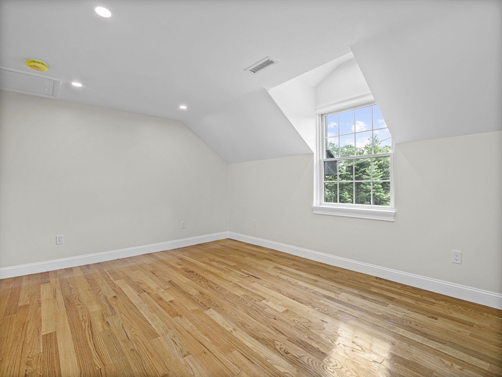 6 Lovis Ave Wakefield, MA 01880 6 Lovis Ave Wakefield, MA 01880
