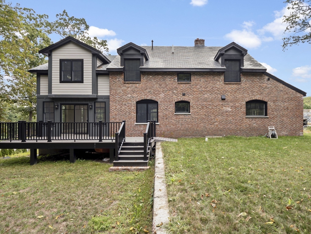 6 Lovis Ave Wakefield, MA 01880 6 Lovis Ave Wakefield, MA 01880