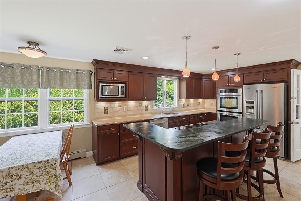19 Belmont Rd Wakefield, MA 01880