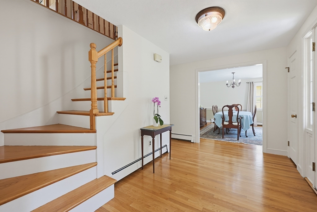 19 Belmont Rd Wakefield, MA 01880