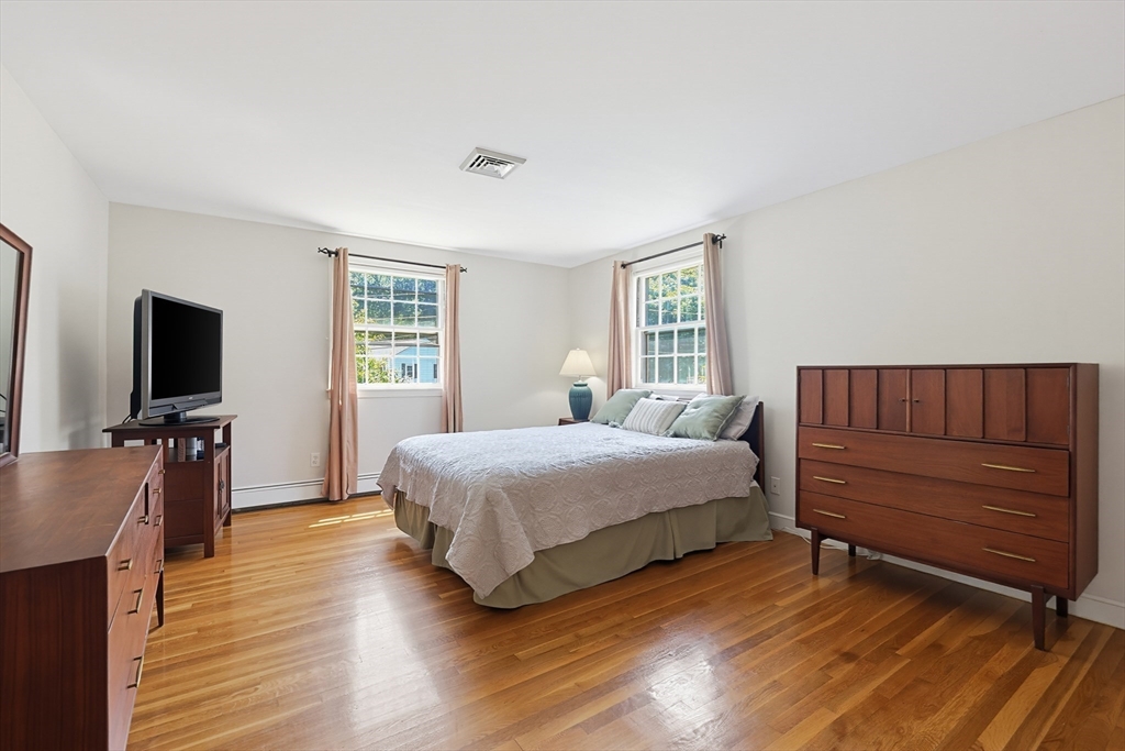 19 Belmont Rd Wakefield, MA 01880
