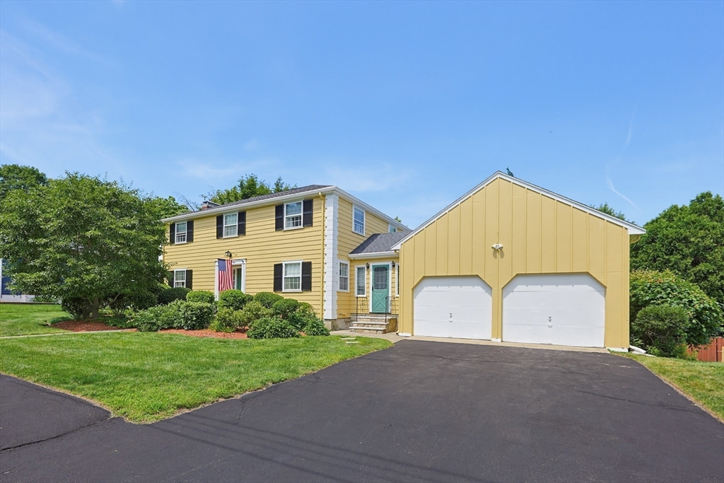 19 Belmont Rd Wakefield, MA 01880