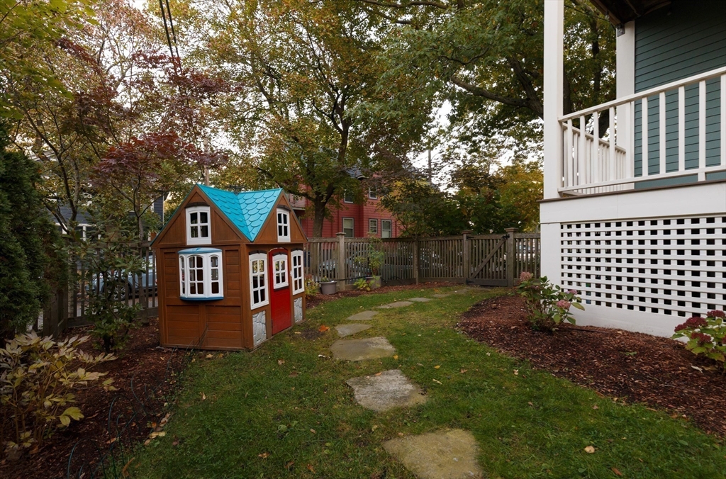 465 Huron Ave #1 Cambridge, MA 02138