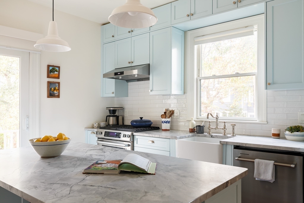 465 Huron Ave #1 Cambridge, MA 02138