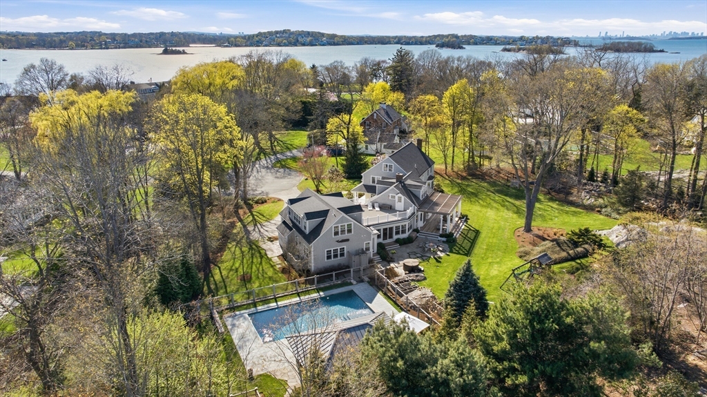 5 Seal Cv Ln Hingham, MA 02043