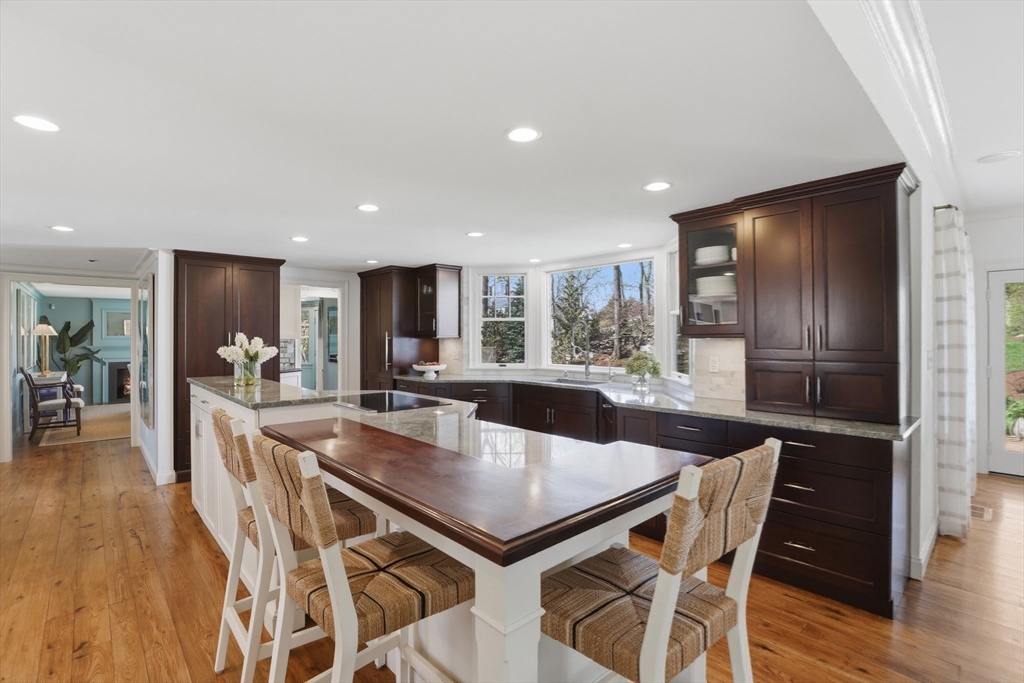 5 Seal Cv Ln Hingham, MA 02043
