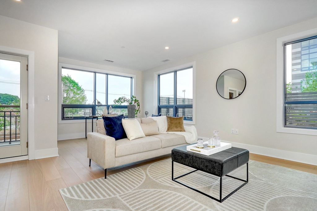 62 Foundry St #416 Wakefield, MA 01880