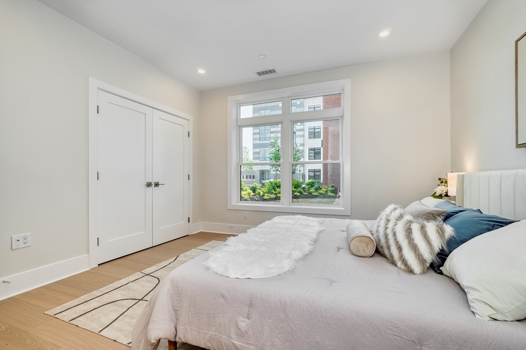 62 Foundry St #416 Wakefield, MA 01880