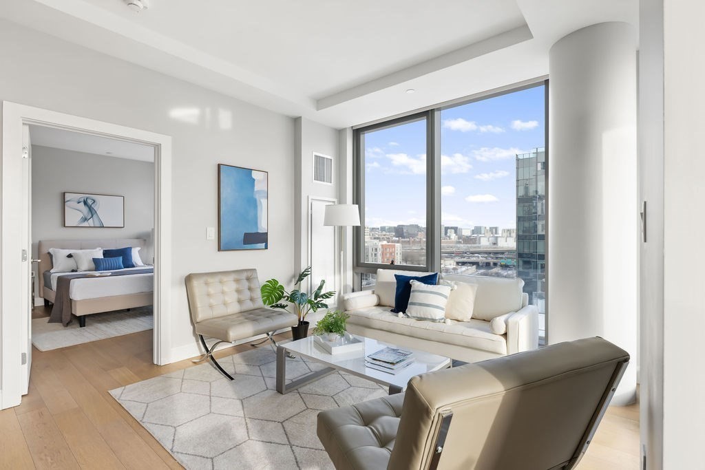 100 Shawmut Ave #807 Boston, MA 02118