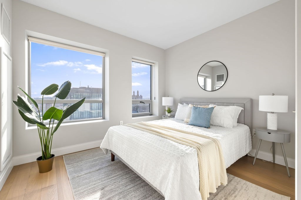 100 Shawmut Ave #807 Boston, MA 02118