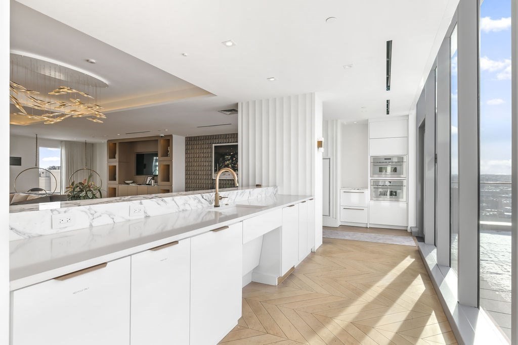 100 Shawmut Ave #807 Boston, MA 02118