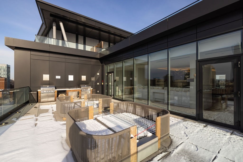 100 Shawmut Ave #807 Boston, MA 02118