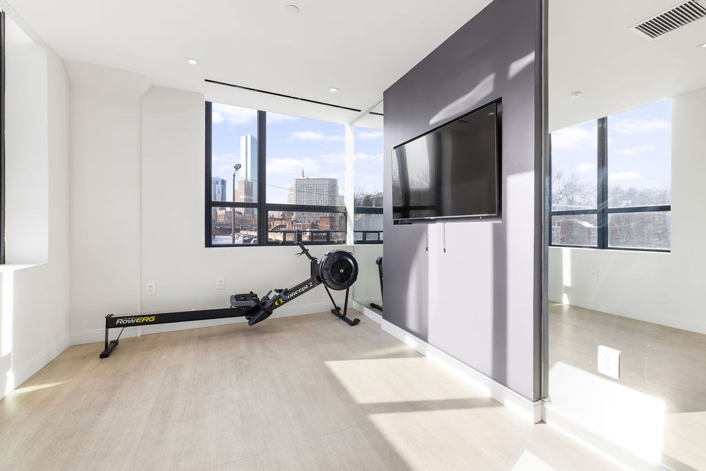 100 Shawmut Ave #807 Boston, MA 02118