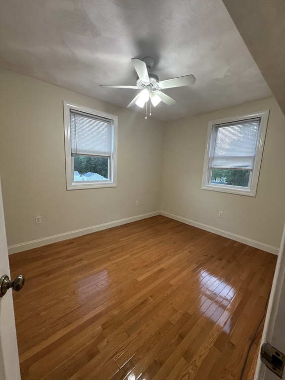 18 Walton St Wakefield, MA 01880 18 Walton St Wakefield, MA 01880