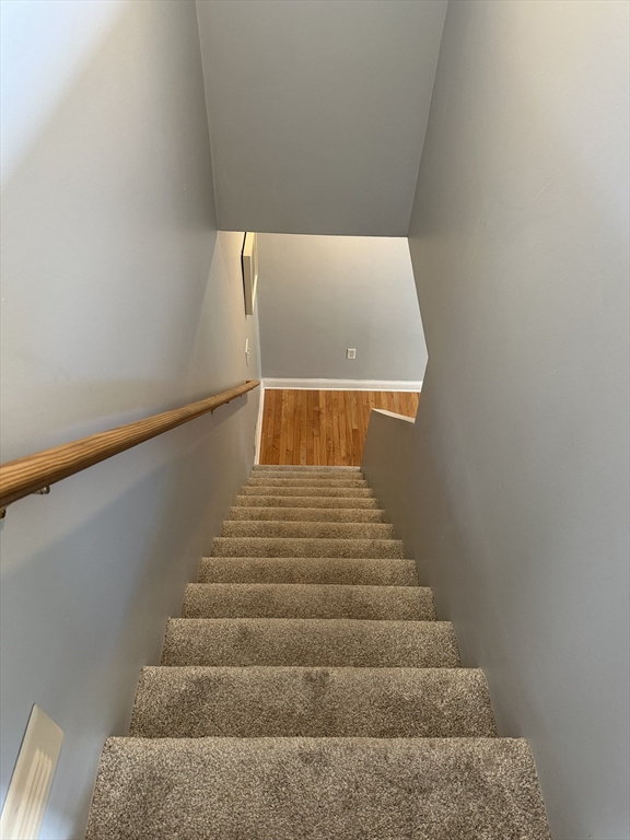 18 Walton St Wakefield, MA 01880 18 Walton St Wakefield, MA 01880
