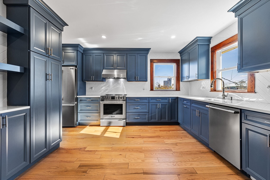 16 Pleasant St Wakefield, MA 01880