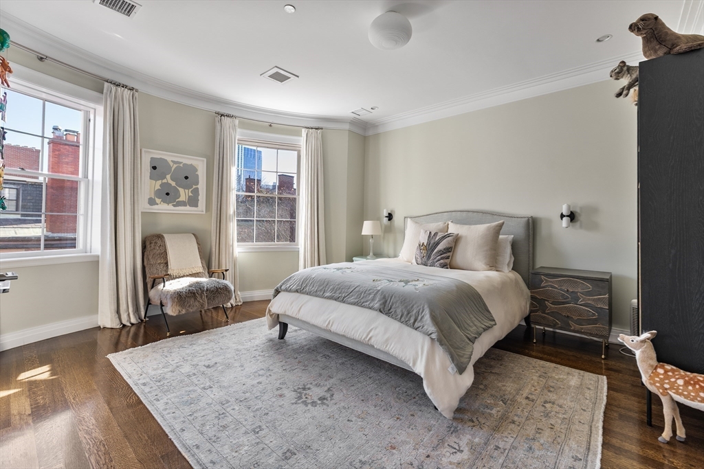 4 Joy St #PH Boston, MA 02108