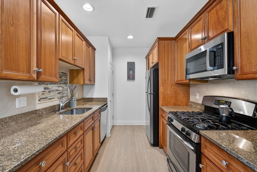 248 Albion St #315 Wakefield, MA 01880