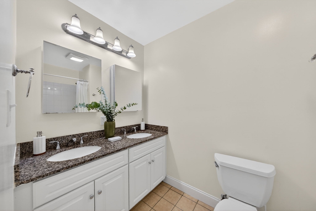 248 Albion St #315 Wakefield, MA 01880