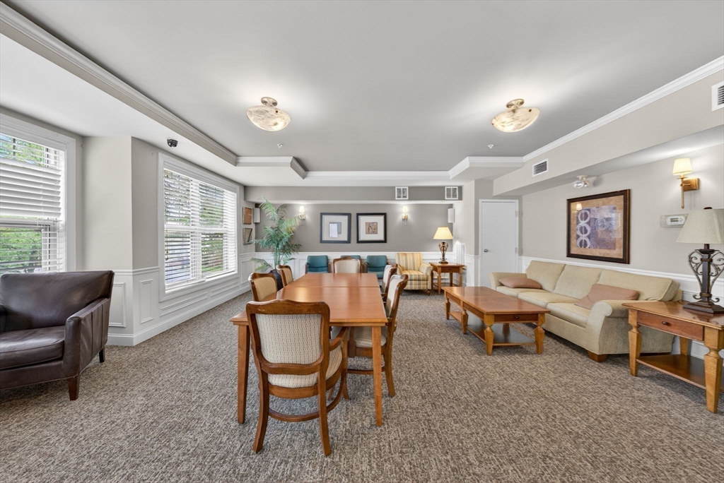 248 Albion St #315 Wakefield, MA 01880