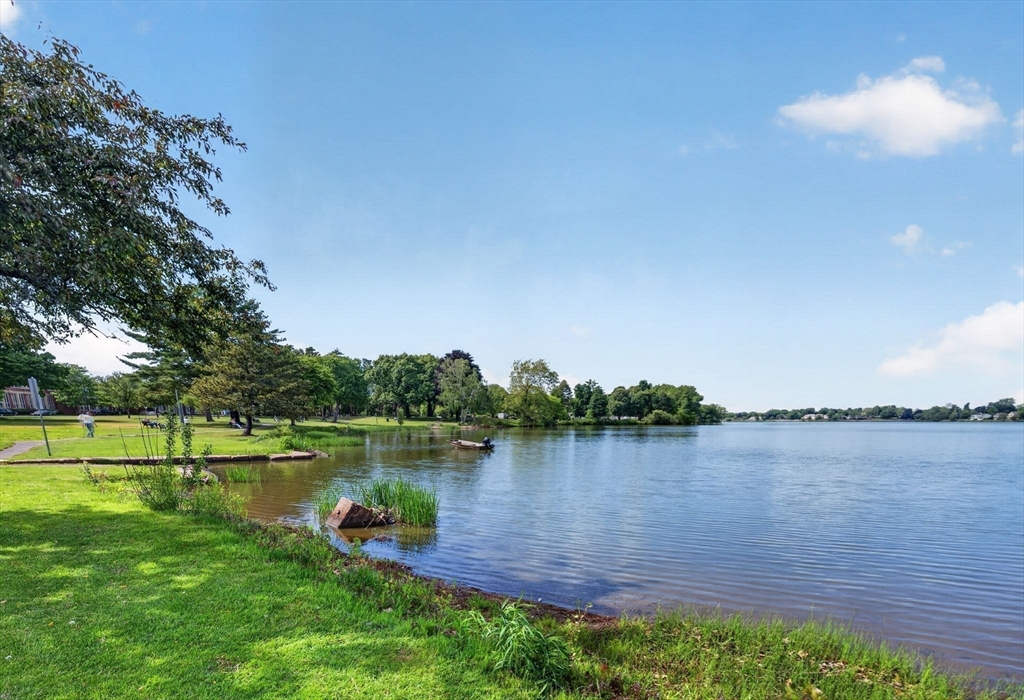 248 Albion St #315 Wakefield, MA 01880