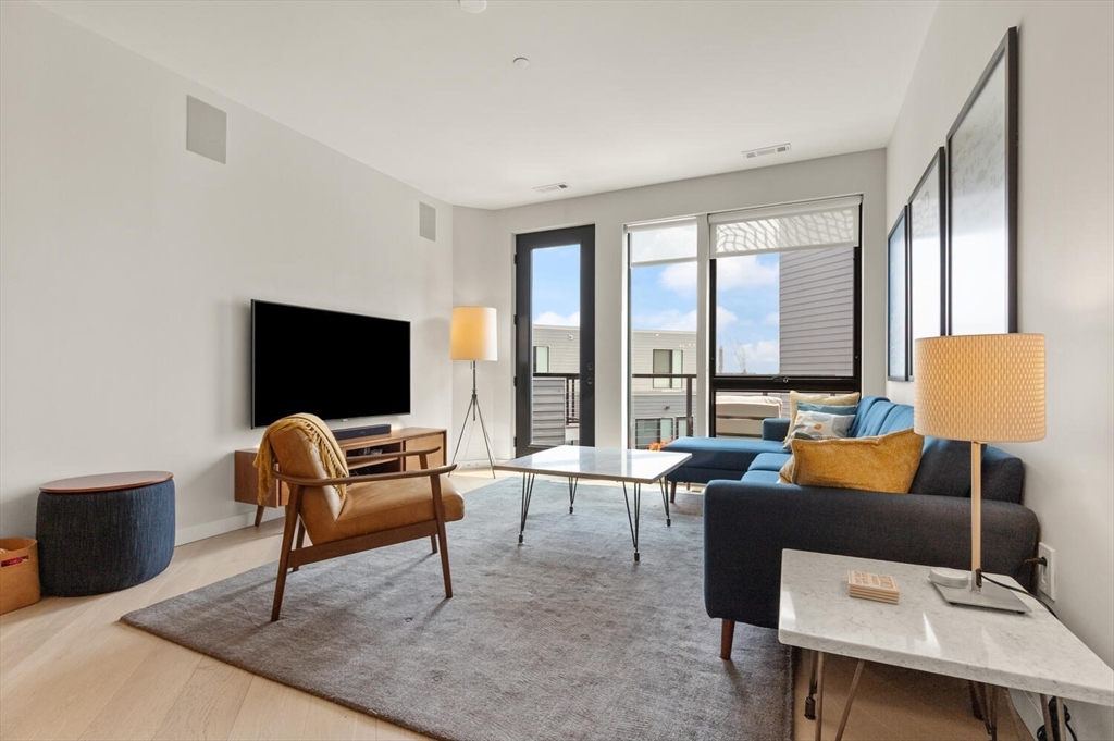 45 W 3rd St #512