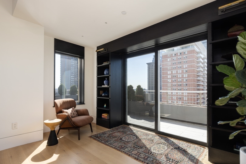 1 Huntington Ave #1702 Boston, MA 02116