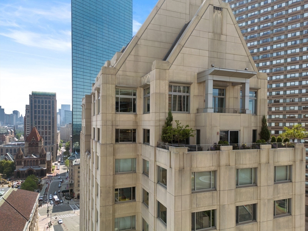 1 Huntington Ave #1702 Boston, MA 02116