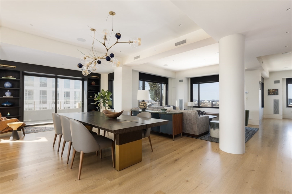 1 Huntington Ave #1702 Boston, MA 02116