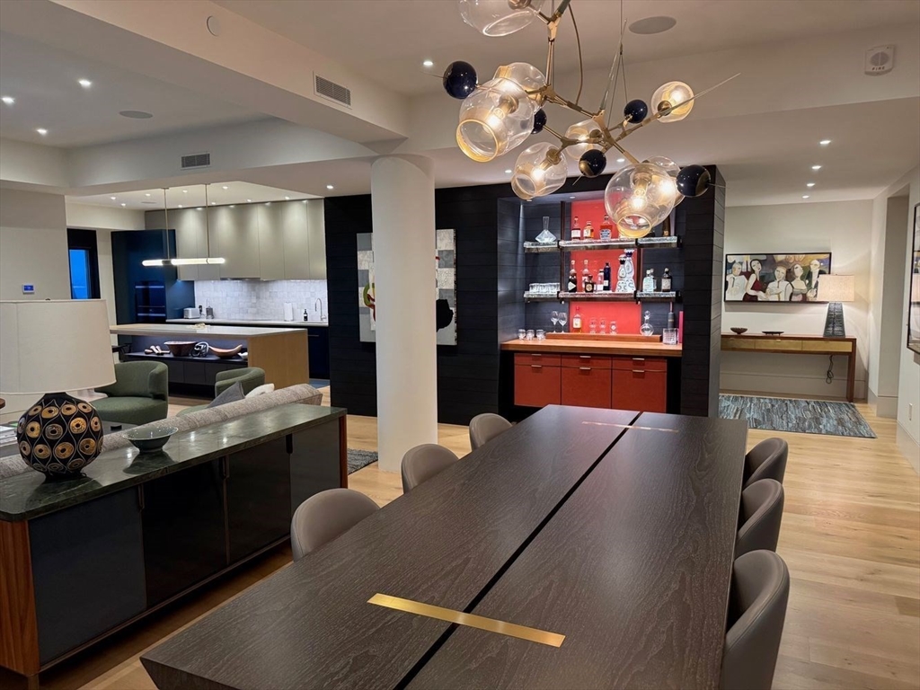 1 Huntington Ave #1702 Boston, MA 02116