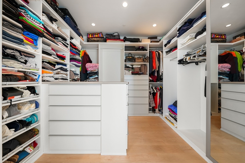 1 Franklin St #4802 Boston, MA 02110