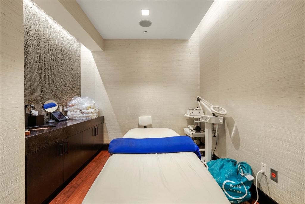 1 Franklin St #4802 Boston, MA 02110