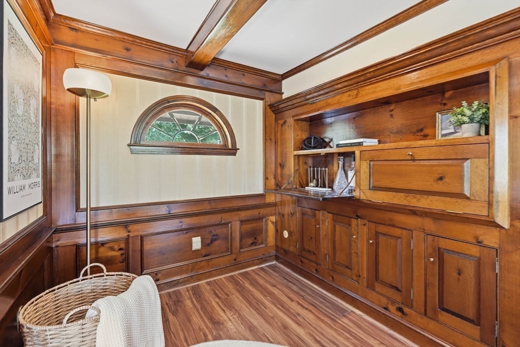 19 Curv St Wakefield, MA 01880