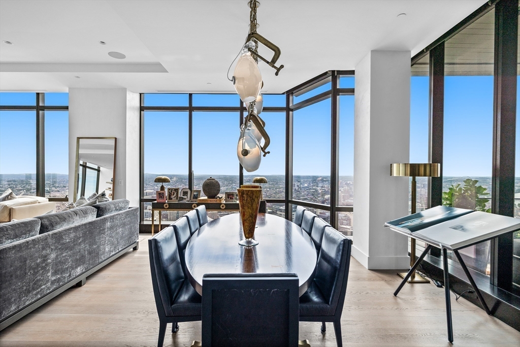 1 Franklin St #PH3E Boston, MA 02110