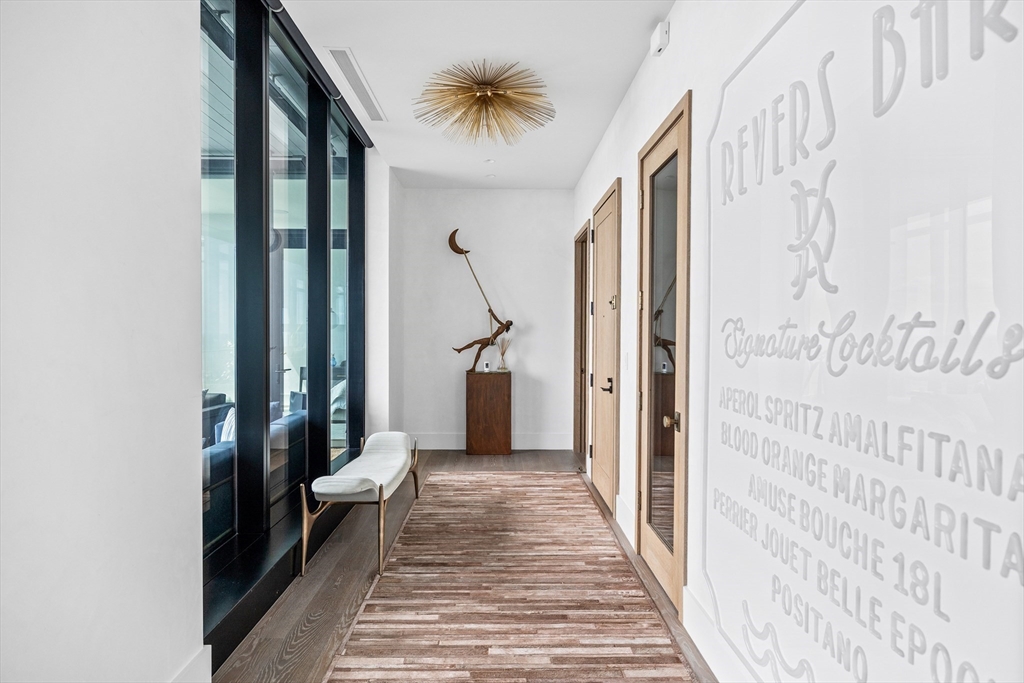 1 Franklin St #PH3E Boston, MA 02110