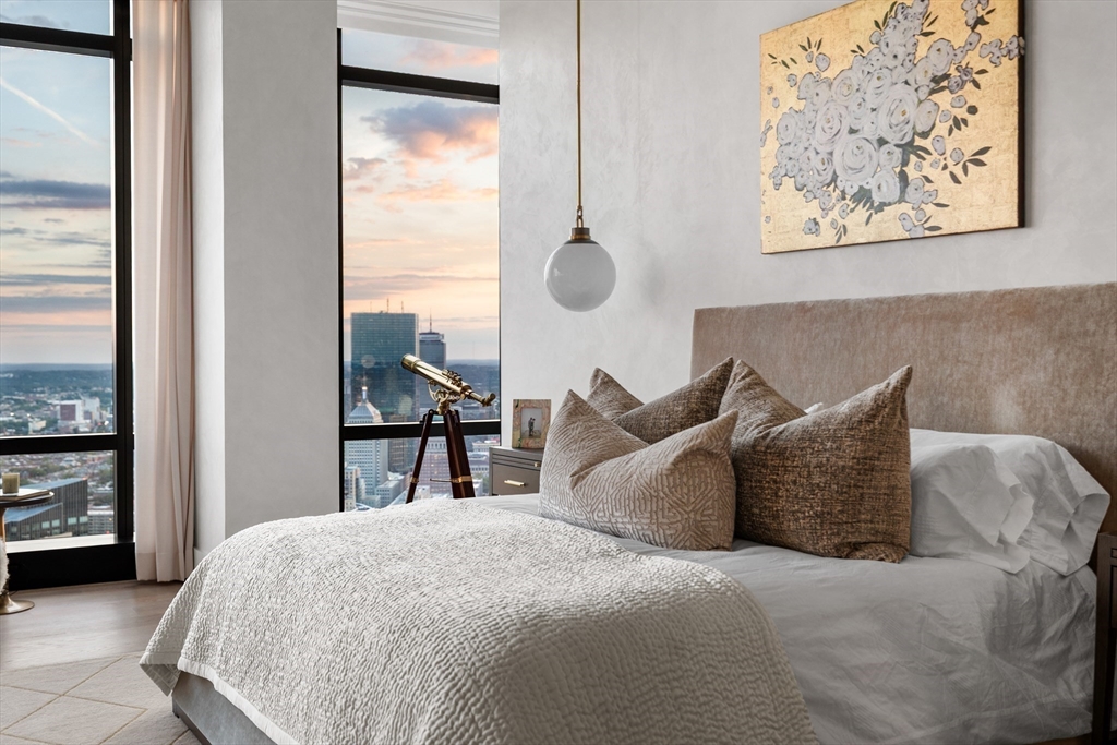 1 Franklin St #PH3E Boston, MA 02110