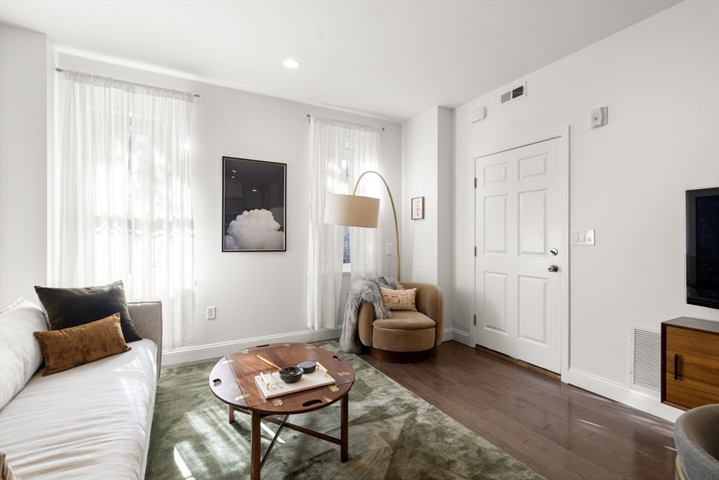 58 E Springfield St #1