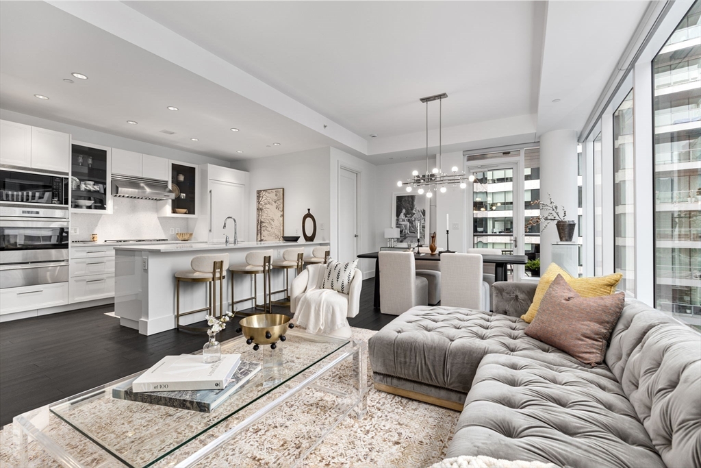 22 Liberty Dr #8H Boston, MA 02210