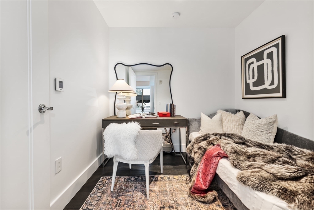 22 Liberty Dr #8H Boston, MA 02210