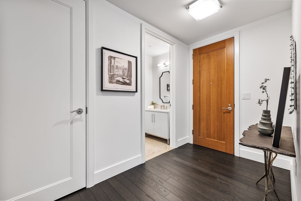 22 Liberty Dr #8H Boston, MA 02210