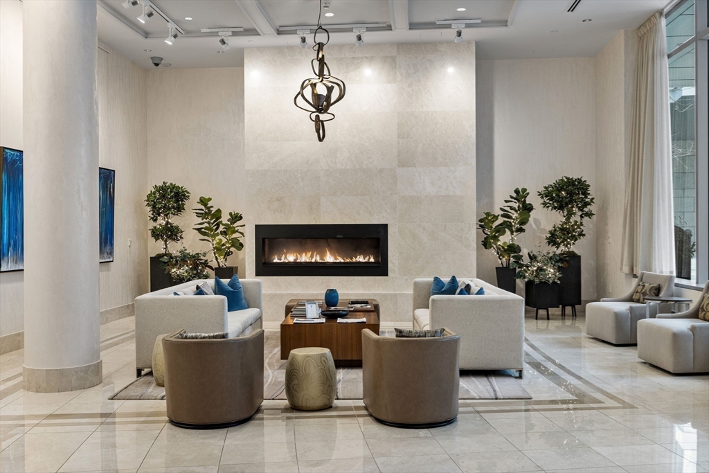 22 Liberty Dr #8H Boston, MA 02210