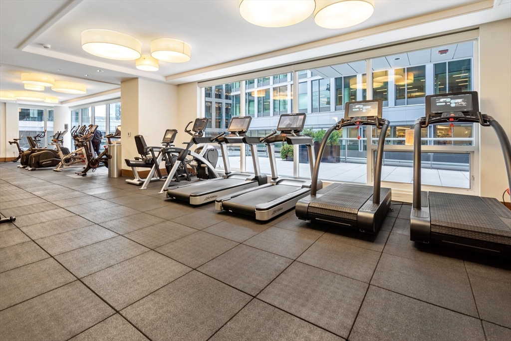 22 Liberty Dr #8H Boston, MA 02210