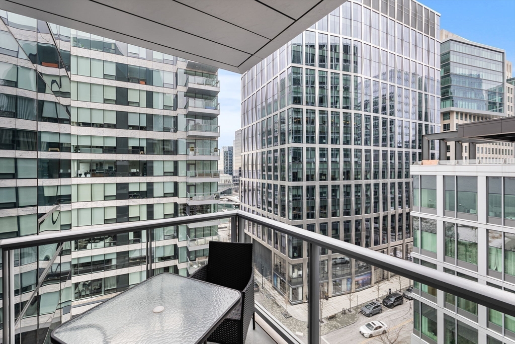 22 Liberty Dr #8H Boston, MA 02210