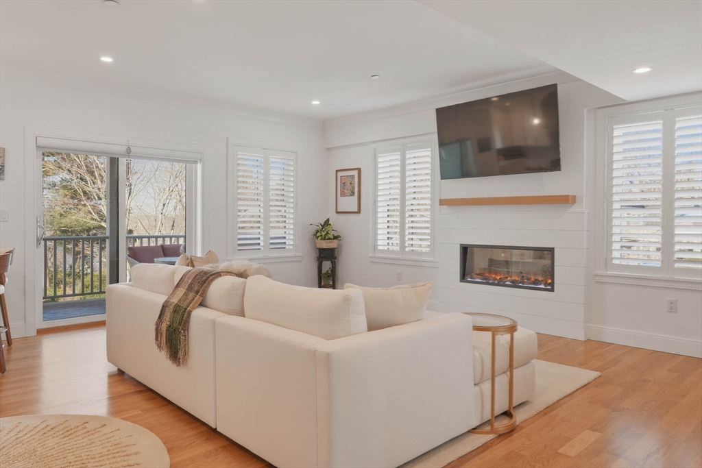 20 Lawrence St #2 Wakefield, MA 01880