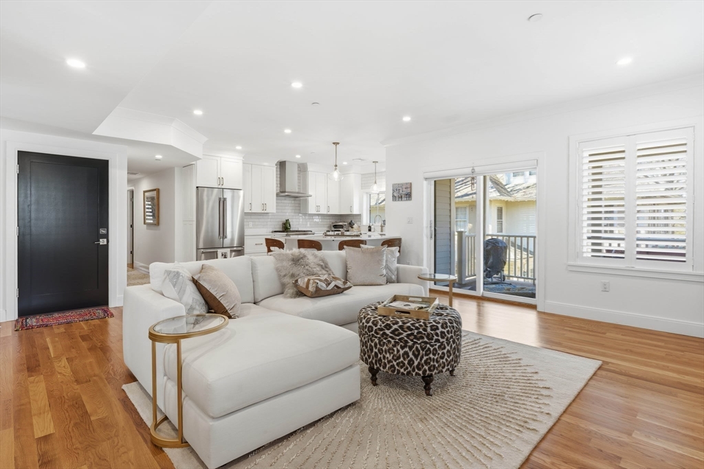 20 Lawrence St #2 Wakefield, MA 01880