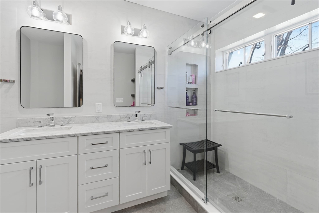 20 Lawrence St #2 Wakefield, MA 01880