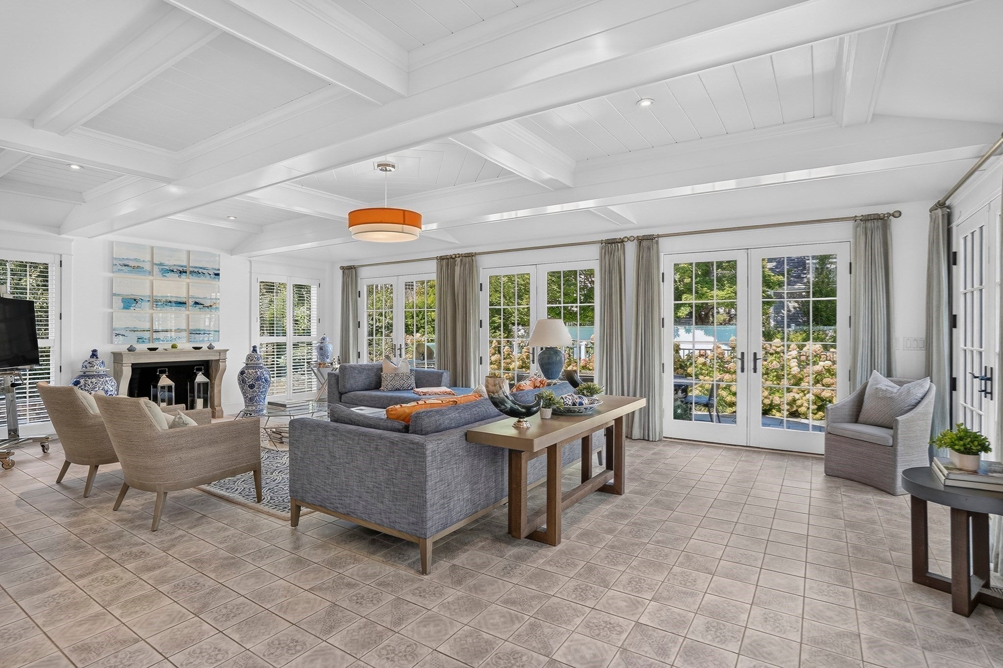 96 South Summer St Edgartown, MA 02539